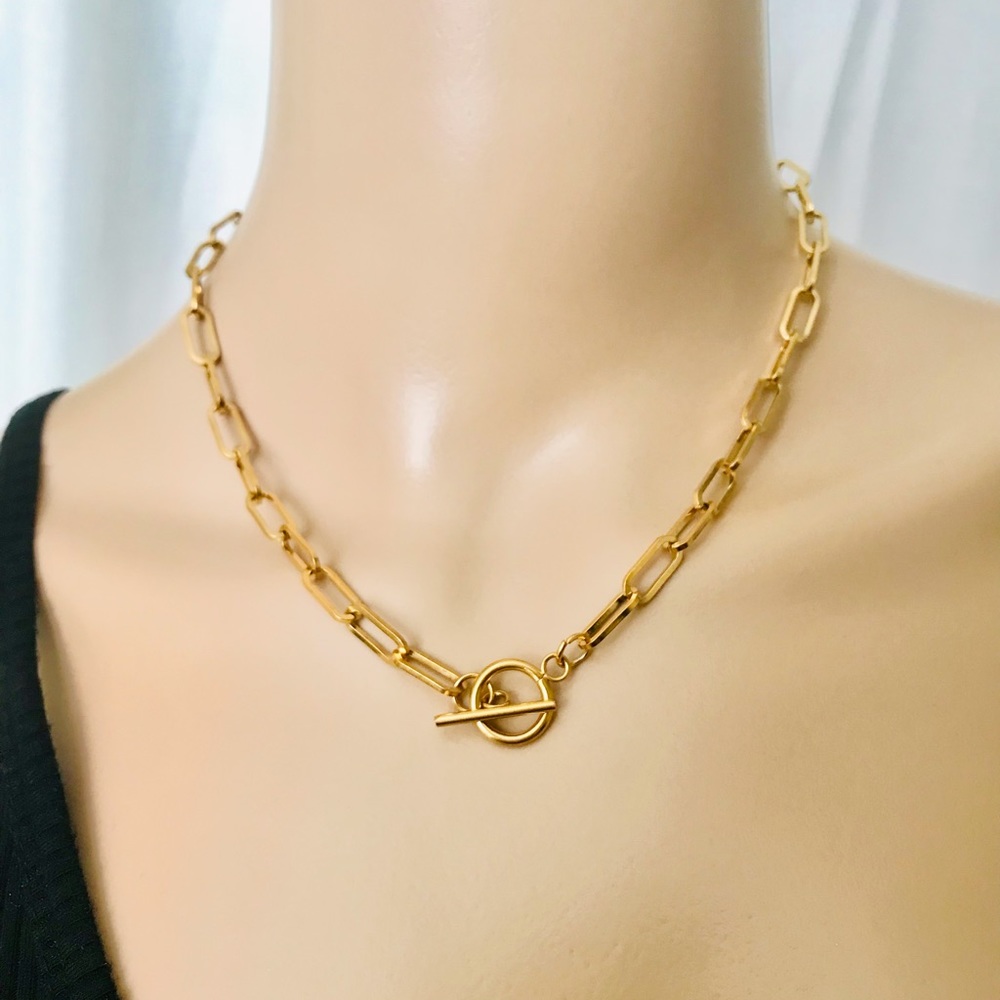 Trending Paper Clip necklaces